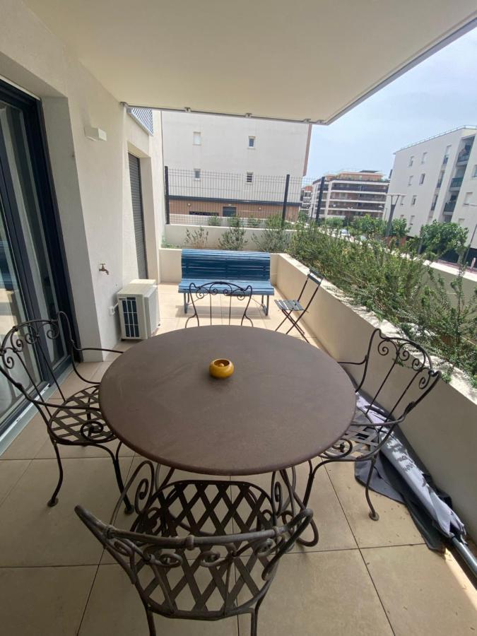 Appartement Type 2 Neuf +Grande Terrasse Le Lavandou Exterior foto